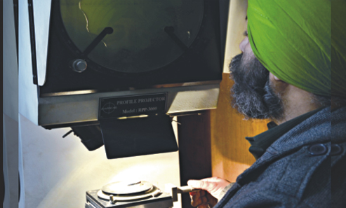 Precision machining process at Deeps Tools