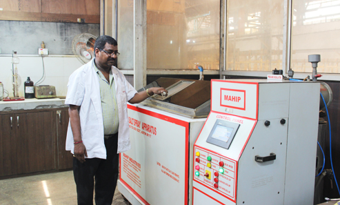 Hand tool testing equipment at Deeps Tools