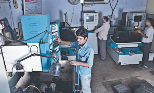 Deeps Tools industrial manufacturing workshop