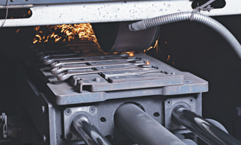 Heat treatment equipment for hand tool manufacturing