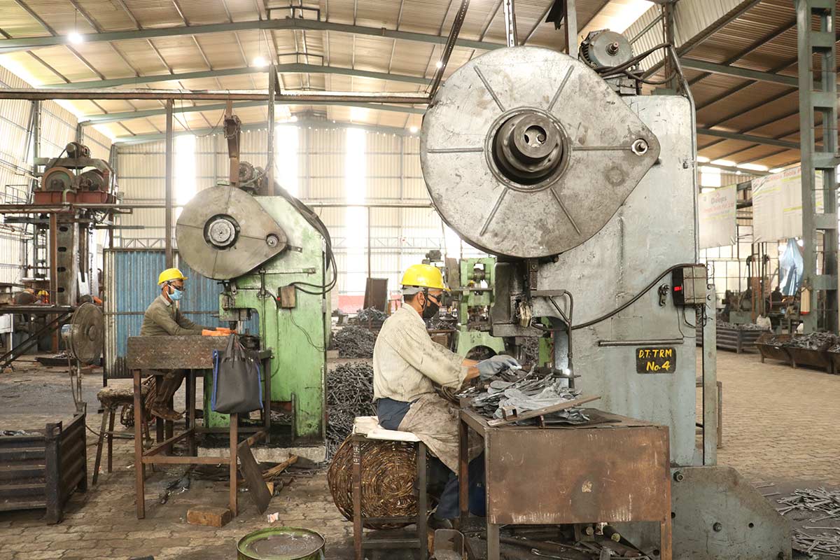 Industrial forging machine at Deeps Tools